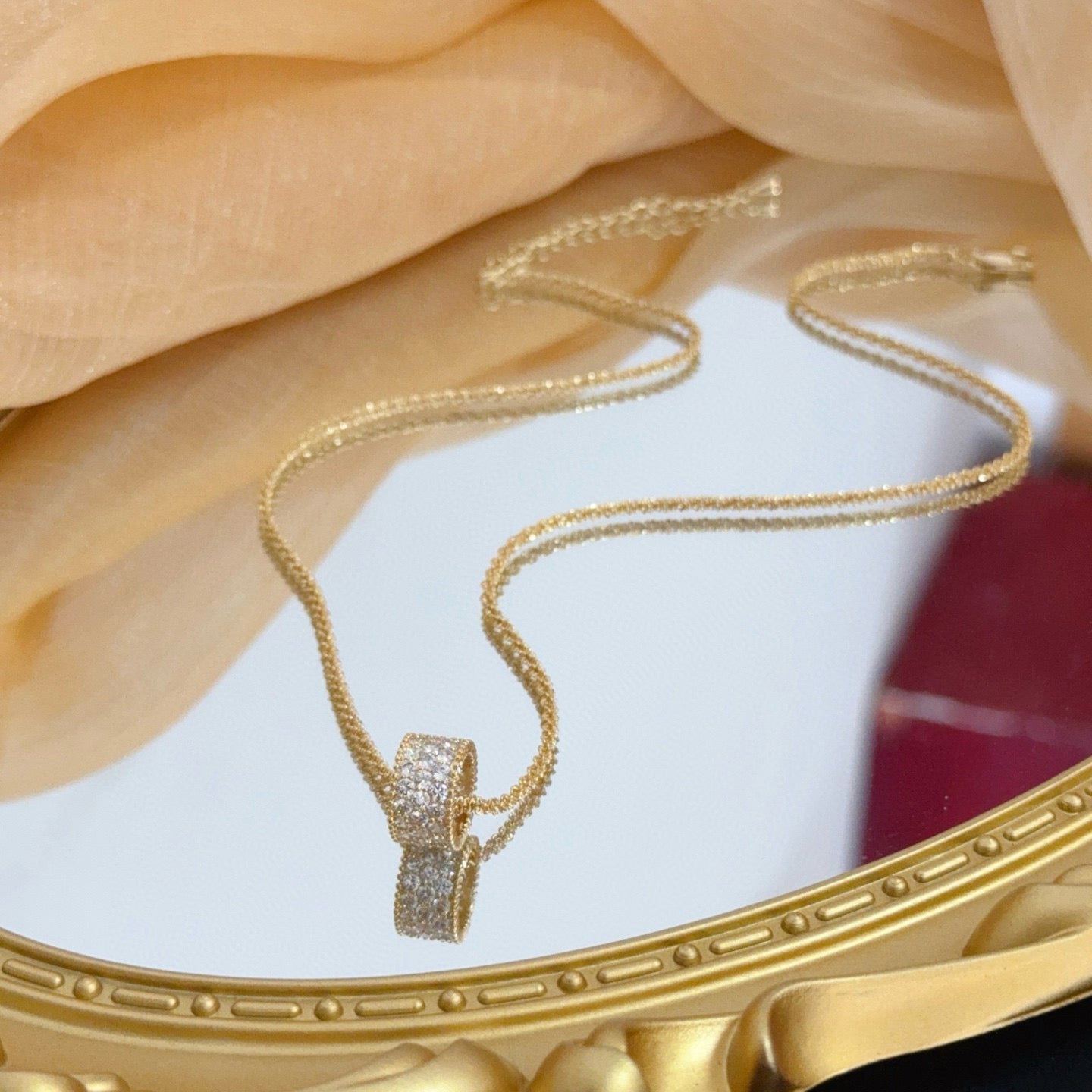 Panthere Collection Bracelet | Diamond-Set | Timeless Classic
