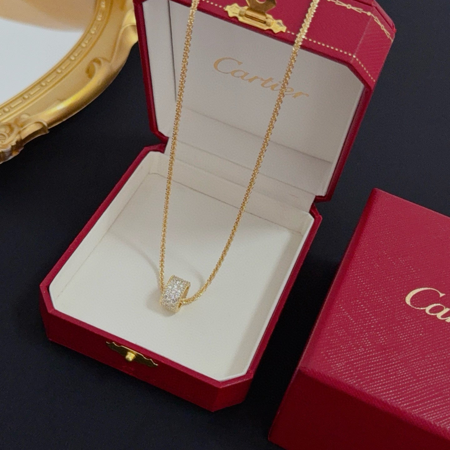 Panthere Collection Bracelet | Diamond-Set | Timeless Classic