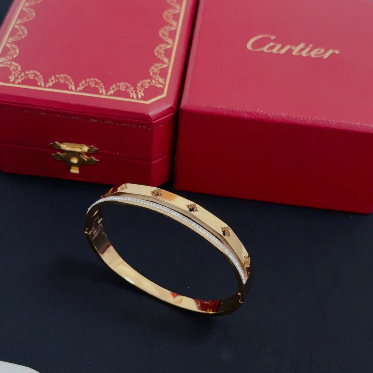 Panther Collection Bracelet | Diamond-Set V-Gold | Unisex
